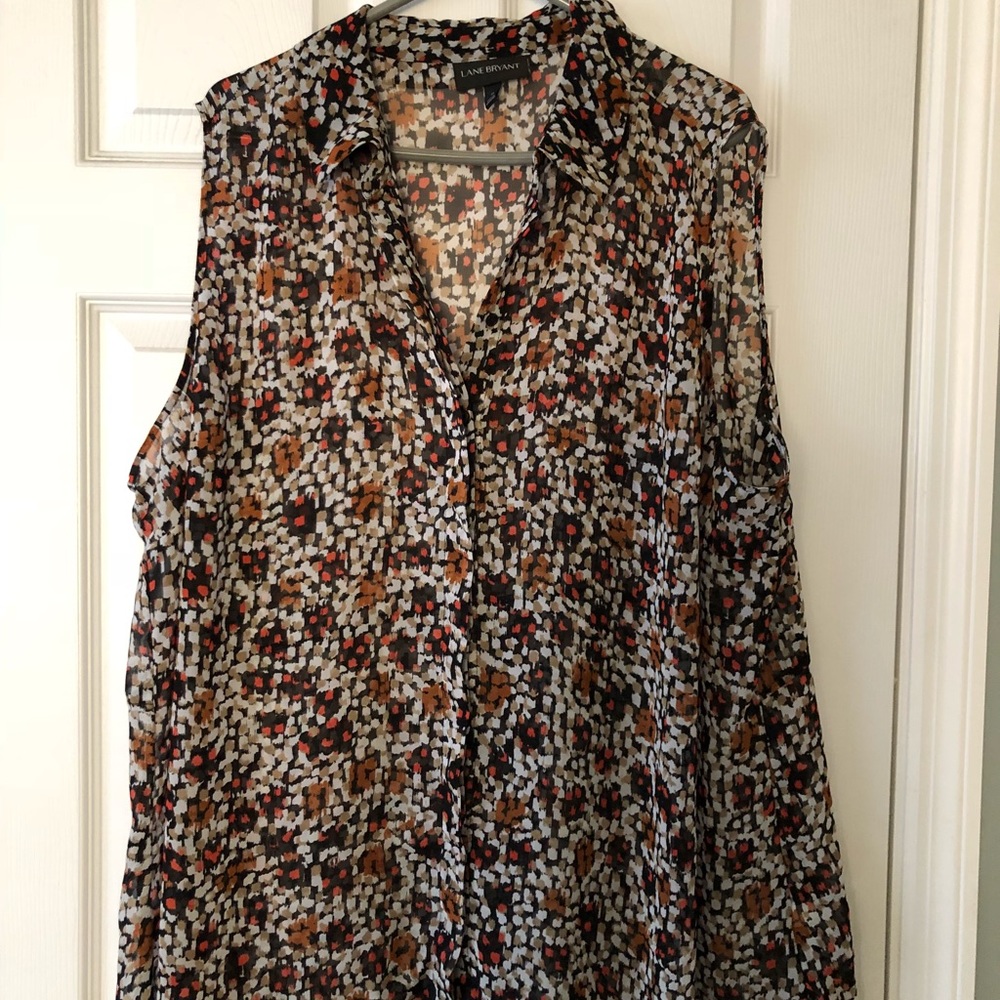 Sheer Patterned Collared tunic with slit in back